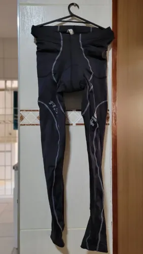 Calça para ciclismo de estrada e MTB marca Flets