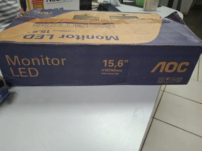 Monitor AOC 15.6 - novo