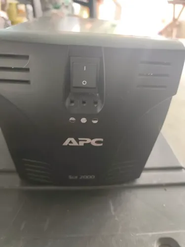 Vende estabilizador APC Sol 2000 bivolt 115V
