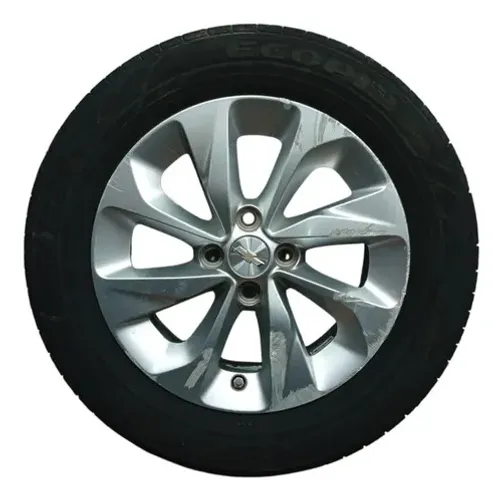 Roda Riscada Pneu Meia Vida Chevrolet Onix 1.0 Aut 2020 Cinza
