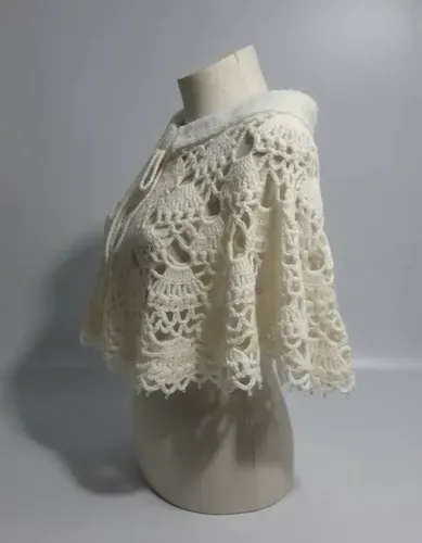 Xale de lã em crochê
