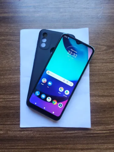Celular e20