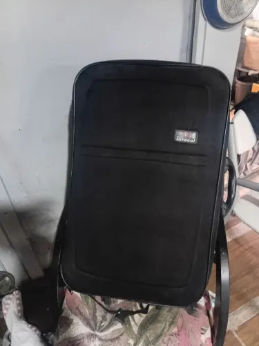 Vendo mala grandona pra viagem em bom estado