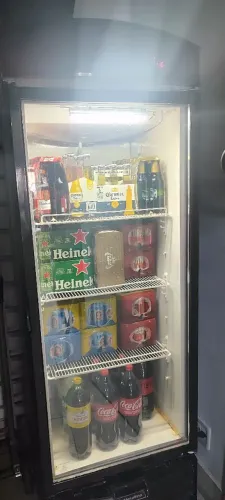 Vendo cervejeira vertical metal frio