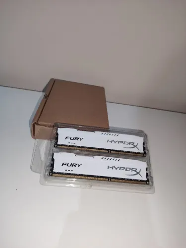 Memória RAM, DDR3 - 8GB (Kit 2 X 8GB) HyperX Fúria, 1844Mhz =16GB