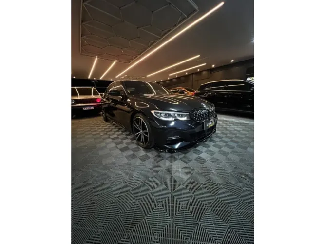 BMW 320I A 2.0 TB M Sport Activeflex 16V 4P 2022