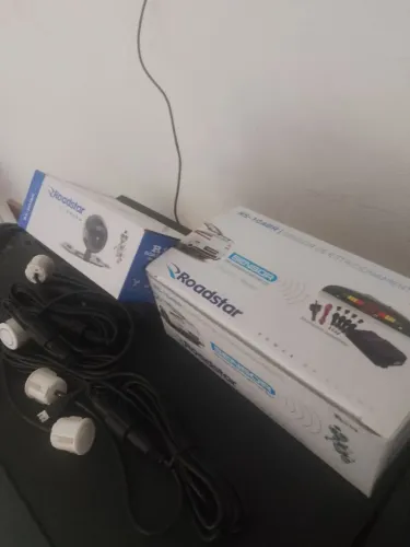 CÂMERA DE RÉ E SENSOR 