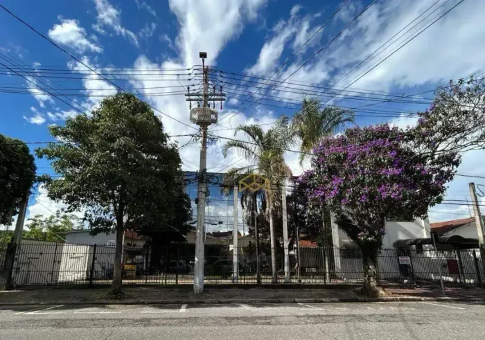 PRÉDIO COMERCIAL À VENDA EM VALINHOS/SP PRÓXIMO À AV. INVERNADA E AV. DOM NERY