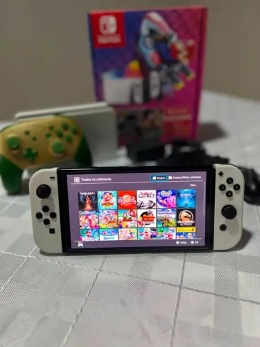 Nintendo Switch OLED Desb. 64+256+3 controles