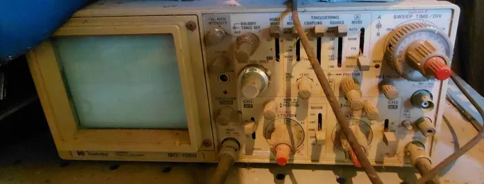 Osciloscópio antigo