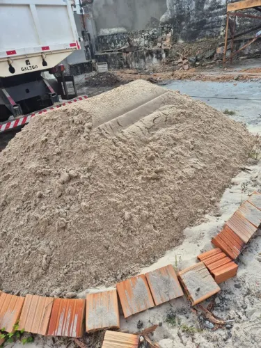 AREIA EM CARRADA (ENTREGA IMEDIATA)