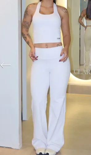 Conjunto Clariê, calça e cropped nunca usado