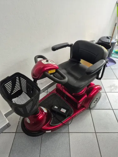 Scooter elétrica Fredoom