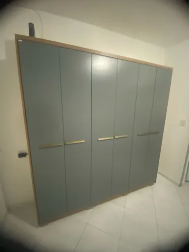 Guarda roupa 6 portas oportunidade