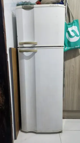 Geladeira sem frost free em boas condições