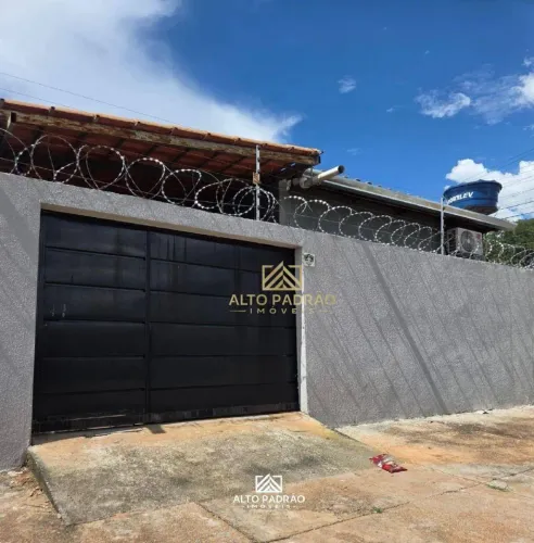 Casa com 5 dormitórios à venda, 281 m² por R$ 810.000,00 - São Carlos - Goiânia/GO