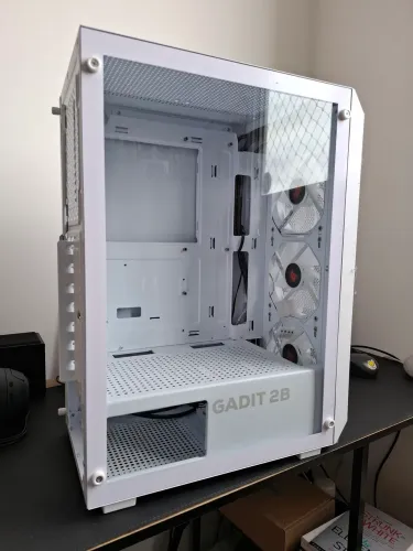 Gabinete Gadit 2B Gaming Case 3 fan's inclusas