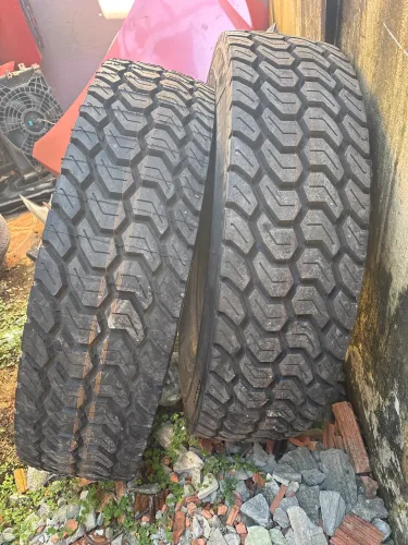 Pneu recapado novo 275/22 pirelli