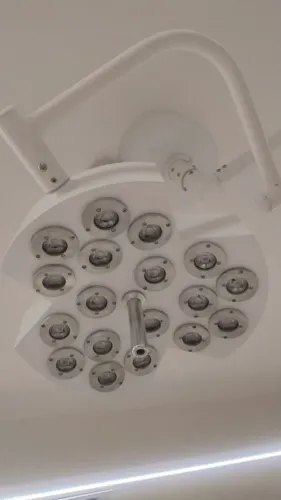 Foco cirúrgico Bylux 18 Leds