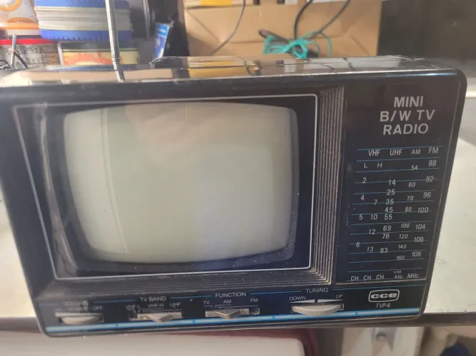 Tv portatil cce