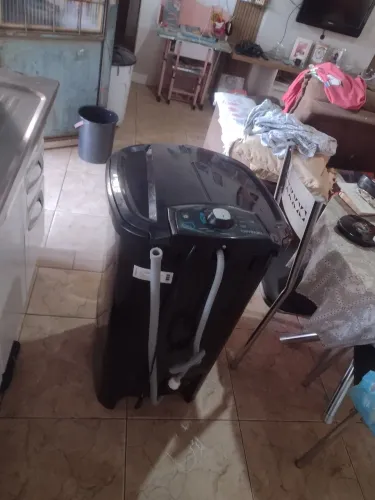 Tanquinho 10 kilos New maq estado de novo usado poucas vezes barato pra vender logo.