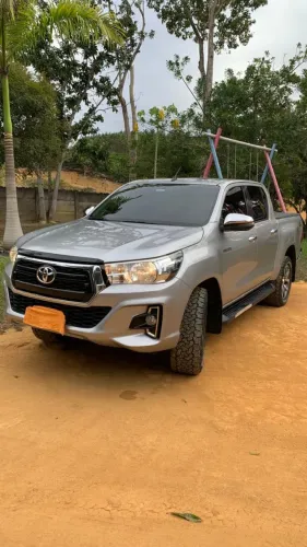 Toyota Hilux CD SRV 4X4 2.8 TDI Diesel Aut. 2019