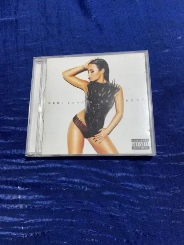 Cd demi lovato confident
