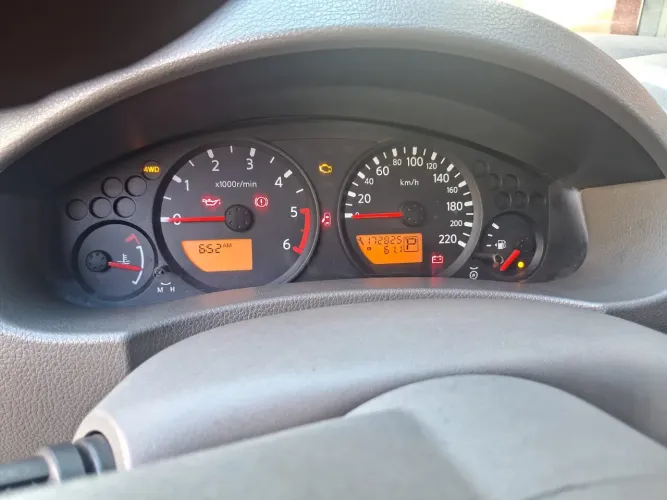 Nissan Frontier SEL CD 4X4 2.5 TB Diesel Aut. 2008