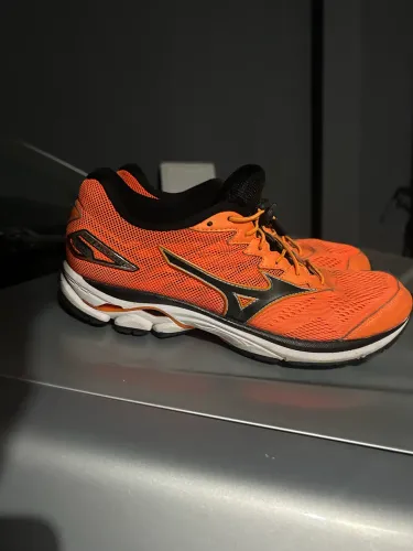 Mizuno Wave Pro Runner 20