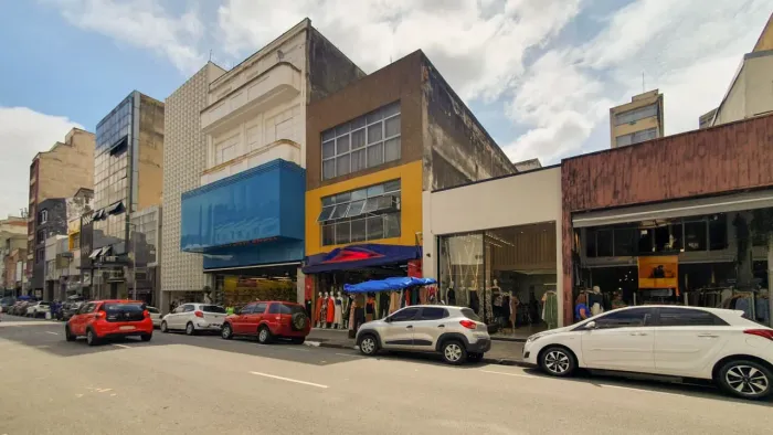 Loja em galeria na Rua José Paulino, 382 - Box 17 5 m²