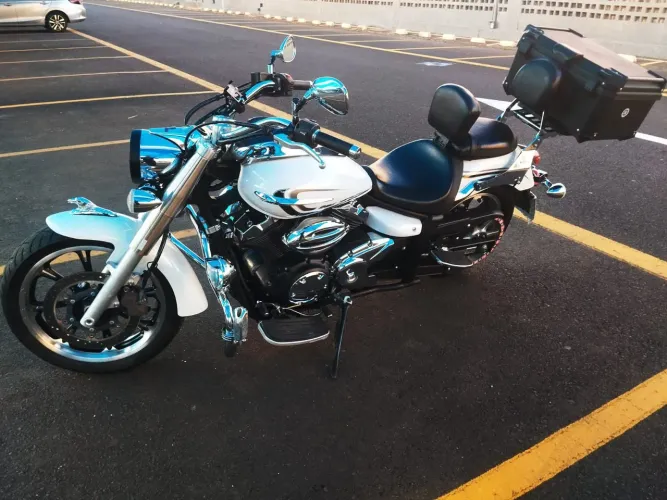 Moto Yamaha Midnigth Star XVS 950 impecável