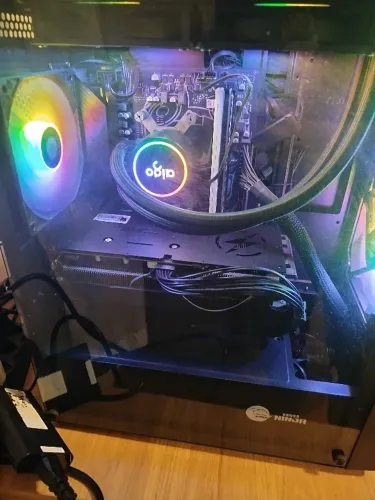 Pc gamer Ryzen 7 5700x/Rtx 3070/32gb ram 3200mhz/sdd 1tb nvme