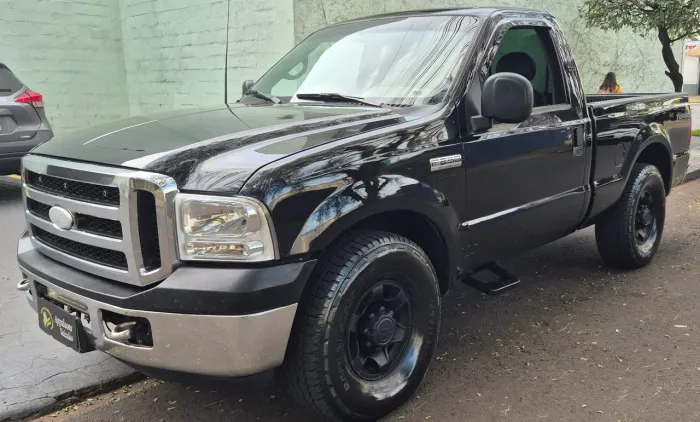 Ford F-250 XLT 4.2 TB Diesel 2004