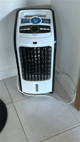 Vendo climatizador de ar que resfria em excelentes estado de conservação