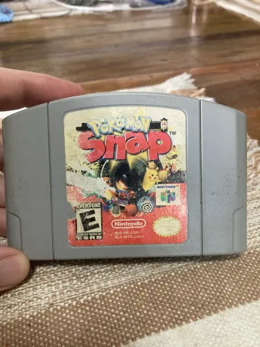 Jogo original N64 Pokémon Snap. Com as duas travas. Labels originais. Envio OLX PAY