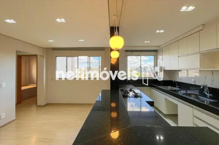 Excelente apartamento de 02 quartos , 01 com armário, no Palmares!!