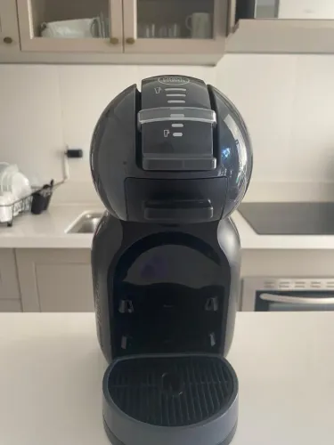 Cafeteira Dolce Gusto Mini Me + cápsulas