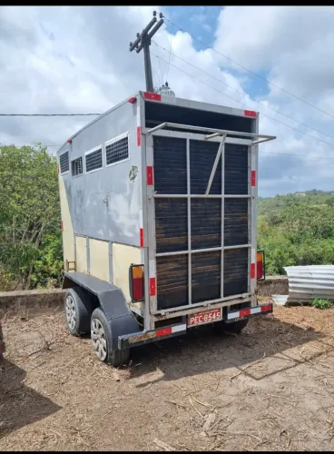 Carretinha pra transporto cavalos