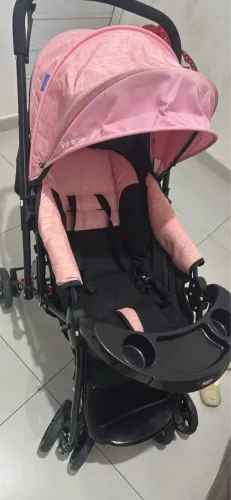 Carrinho e bebê conforto