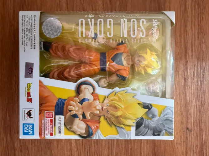 SUPER SALYAN FINTPOWER SON GOKU shfiguarts
