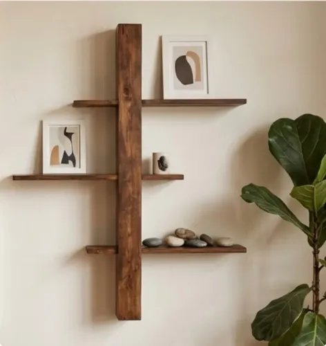 Peças rústicas em madeira para decoração.