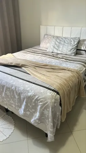 Vende-se Cama Queen