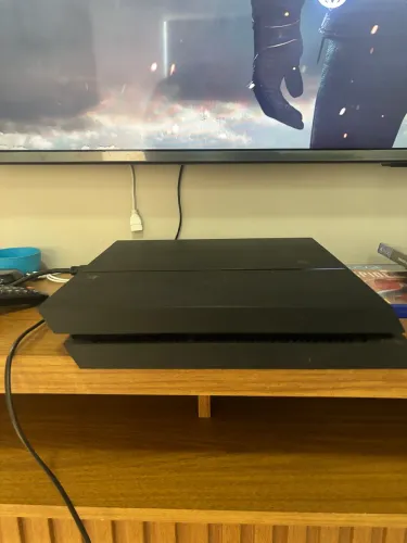 PS4 Fat 500GB + Controle + 6 Jogos + HDMI | Completo