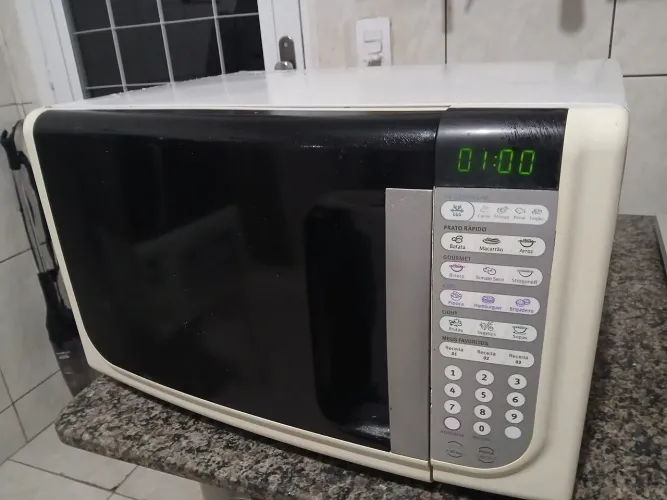 Micro-ondas Electrolux 31litros