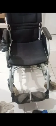 Cadeira de rodas elétrica 