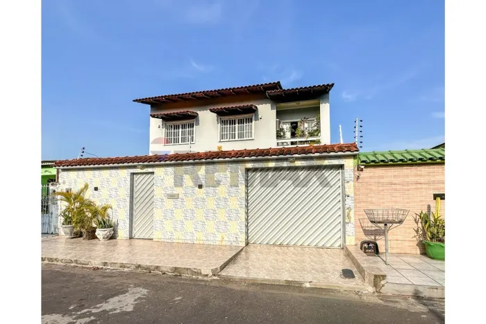 Casa com 5 Quartos no Bairro Da Paz, Manaus