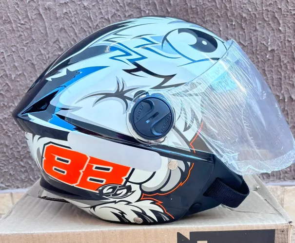 Capacete gp88 novo
