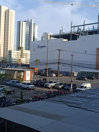 Alugo quarto (suite) em apartamento