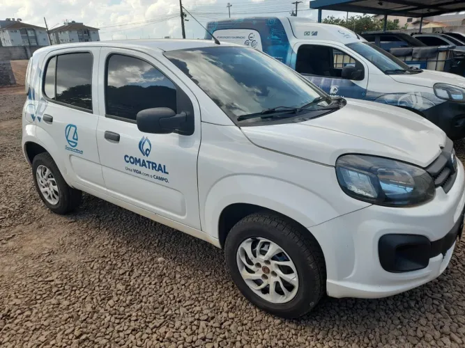 Fiat Uno Attractive 1.0 EVO Fire Flex 8V 5P 2020