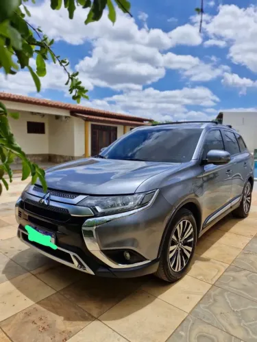 Mitsubishi Outlander HPE 2.0 16V 5P Aut. 2022